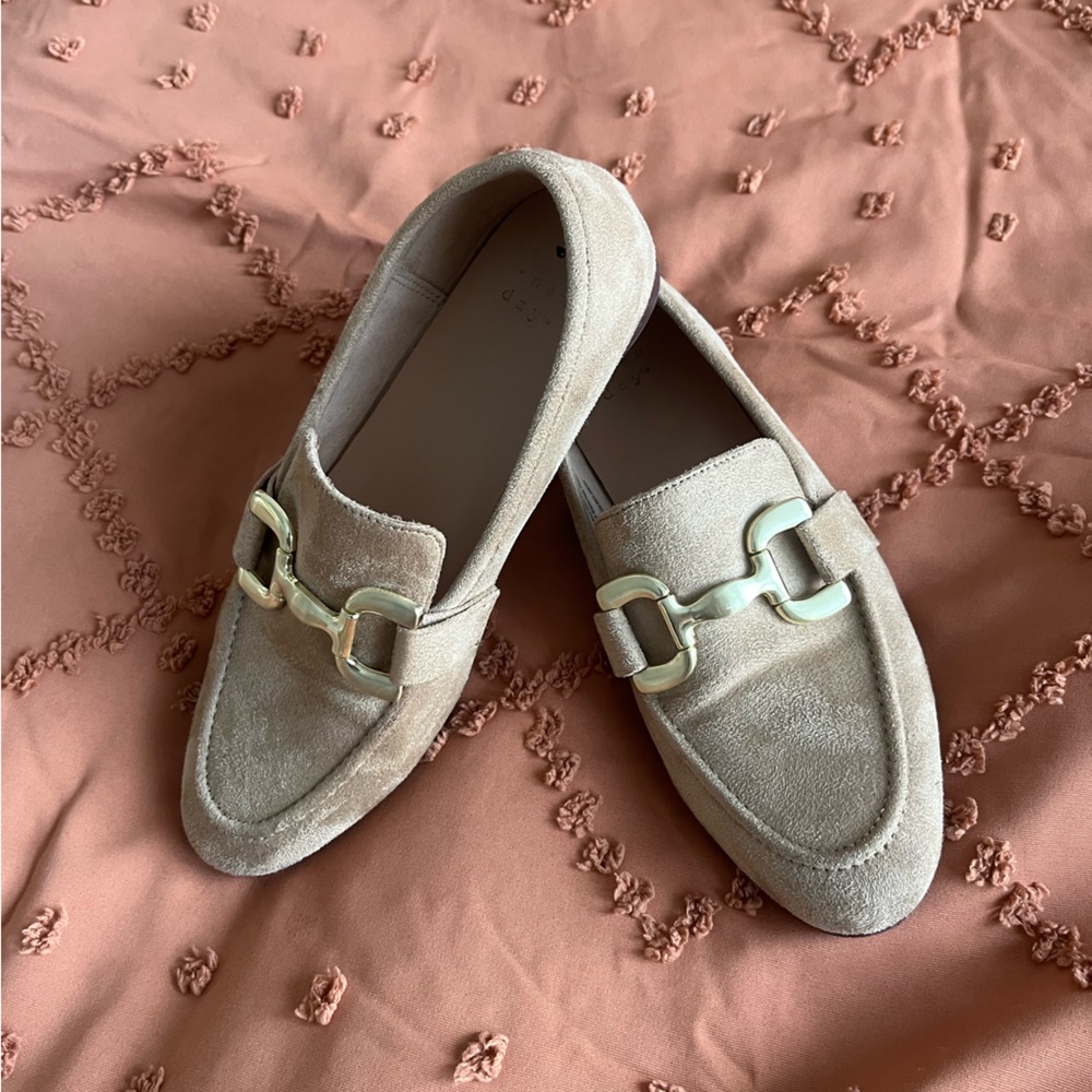 Elegant Tan Loafers